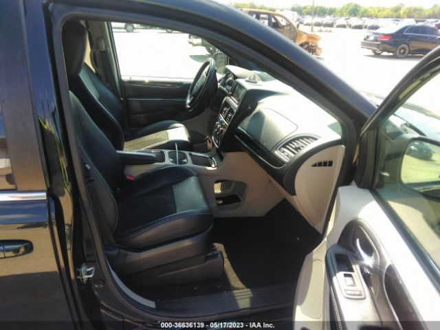 2C4RDGCG3LR179321 Dodge Grand Caravan Sxt