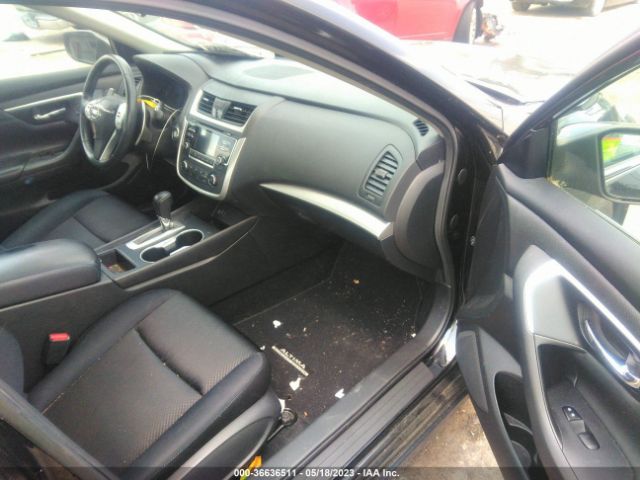 1N4AL3AP8HC499543 Nissan Altima 2.5 Sr