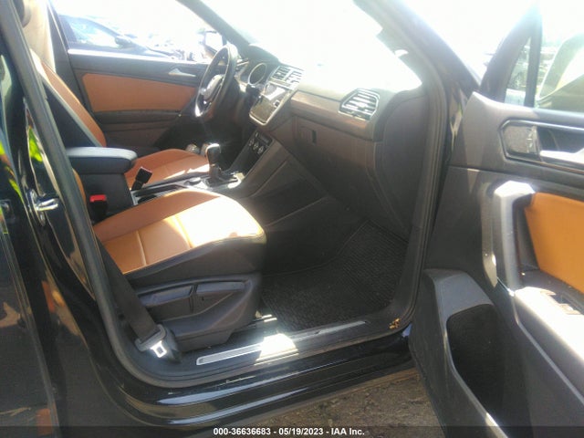 3VV2B7AX5JM143954 Volkswagen Tiguan Sel/se