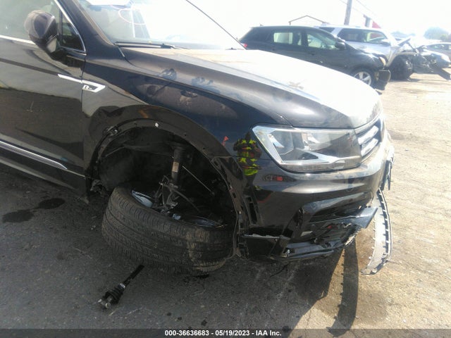 3VV2B7AX5JM143954 Volkswagen Tiguan Sel/se