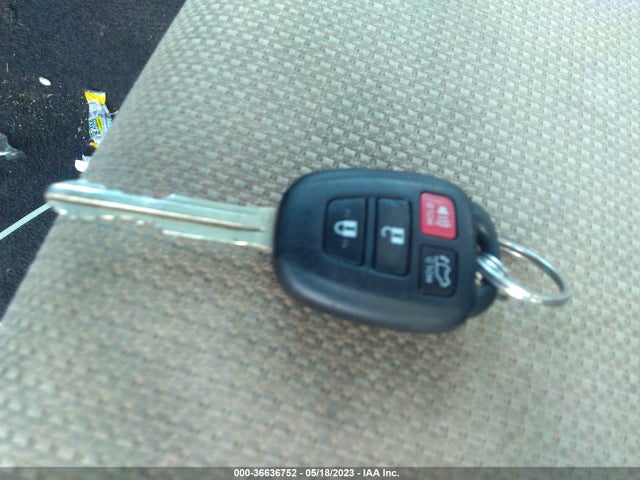Toyota Rav4 Xle 2016 2T3WFREV7GW258720 Image 3