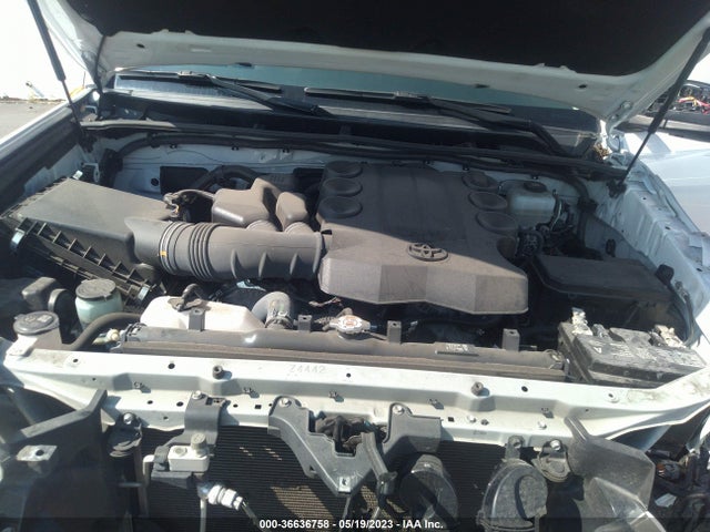 Toyota 4RUNNER SR5 2018 JTEBU5JR9J5577228 Image 12