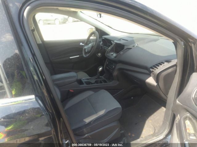 1FMCU9GD7JUB12623 Ford ESCAPE SE