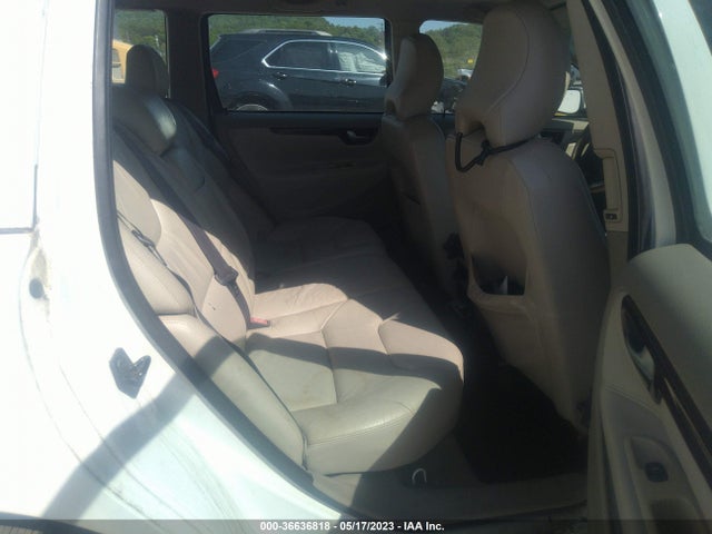 2004 VOLVO V70 VIN: YV1SW64A442408308
