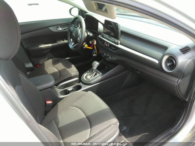 3KPF24AD7ME406237 KIA Forte Lxs