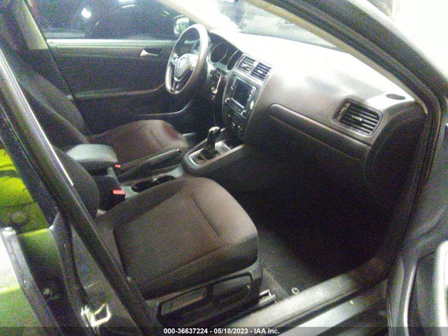 3VW2K7AJ0FM339671 Volkswagen Jetta Sedan 2.0l S