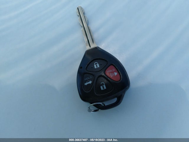 2011 TOYOTA COROLLA LE VIN: 2T1BU4EE3BC690926