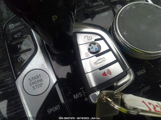 5UXCX6C02N9M10372 BMW X7 M50i
