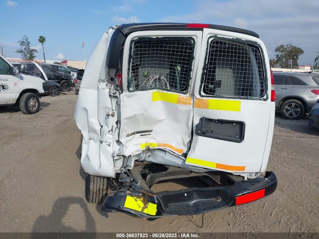 2016 CHEVROLET EXPRESS CARGO VAN VIN: 1GCWGAFF8G1198631