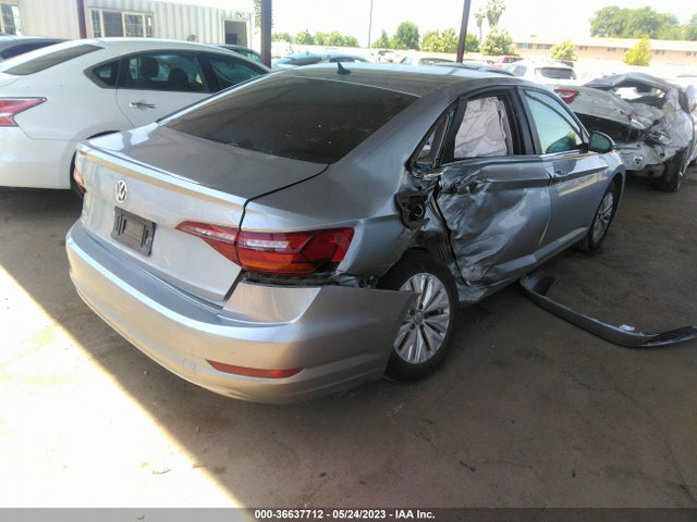 3VWC57BU5KM202966 Volkswagen JETTA SE