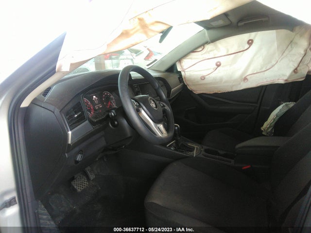 3VWC57BU5KM202966 Volkswagen JETTA SE