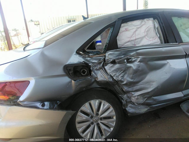 3VWC57BU5KM202966 Volkswagen JETTA SE
