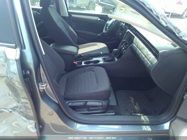 1VWAA7A32MC004653 Volkswagen Passat 2.0t S