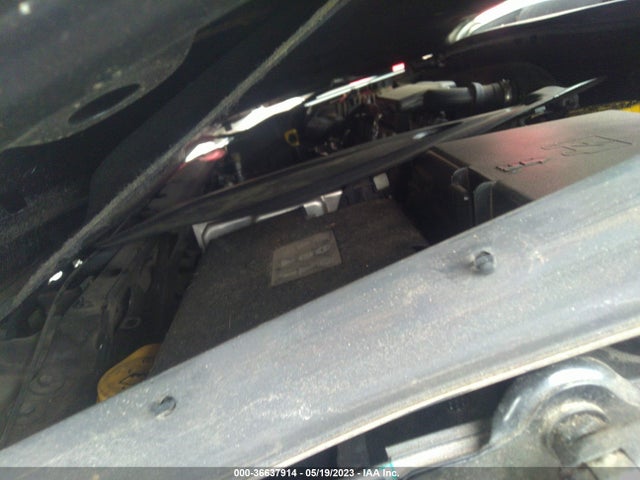 1C3CCCFB0GN185991 Chrysler 200 Touring