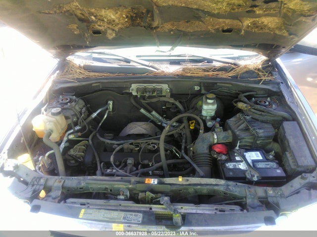 2008 FORD ESCAPE XLS VIN: 1FMCU02Z08KA78013