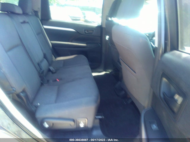 Toyota Highlander Le 2015 5TDBKRFH5FS142855 Image 9