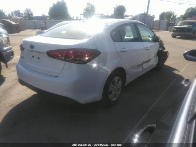 3KPFK4A77JE268303 KIA FORTE LX