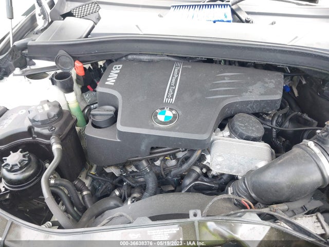 2015 BMW X1 XDRIVE28I VIN: WBAVL1C52FVY28747