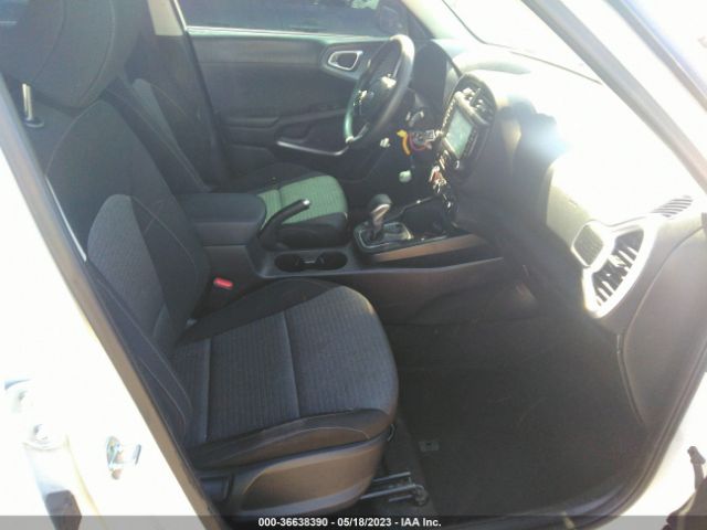 KNDJ23AU8L7059732 KIA SOUL S