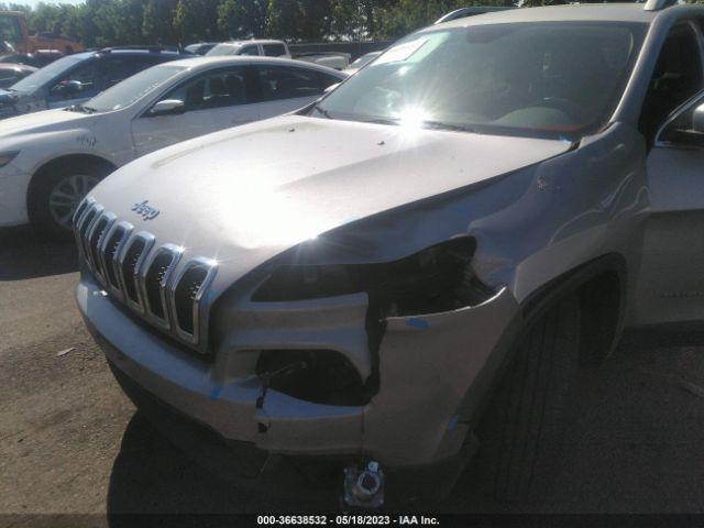 1C4PJLCB2EW165322 Jeep Cherokee Latitude