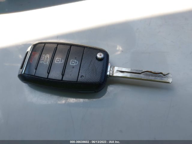 KNDJN2A24E7079088 KIA Soul Base