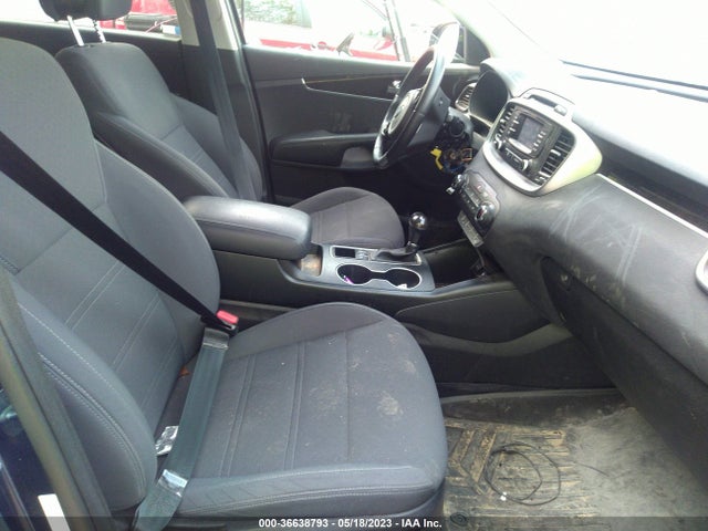 KIA Sorento 2016 5XYPGDA39GG166063 Image 17
