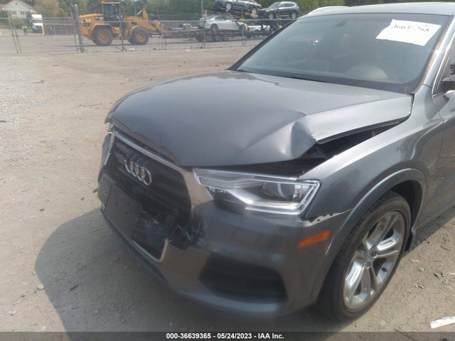 WA1EFCFS8GR019118 Audi Q3 Premium Plus