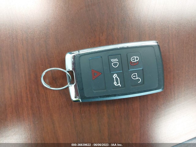 2019 JAGUAR E-PACE SADFJ2FX5K1Z40738 Photo 10