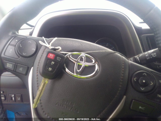 Toyota Rav4 Xle 2017 JTMRFREV8HJ118124 Image 11