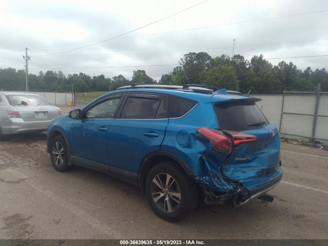 Toyota Rav4 Xle 2017 JTMRFREV8HJ118124 Image 3