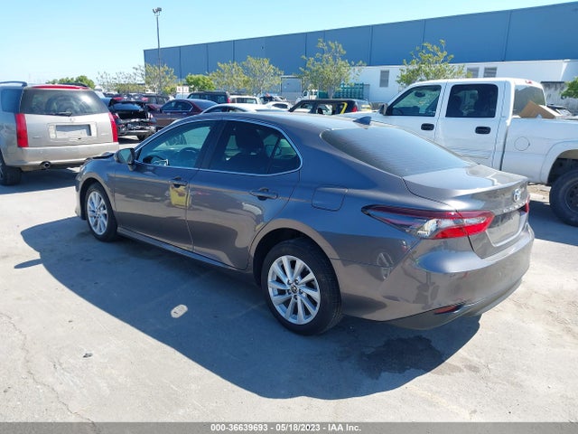 Toyota CAMRY LE 2022 4T1C11AK6NU629094 Image 3