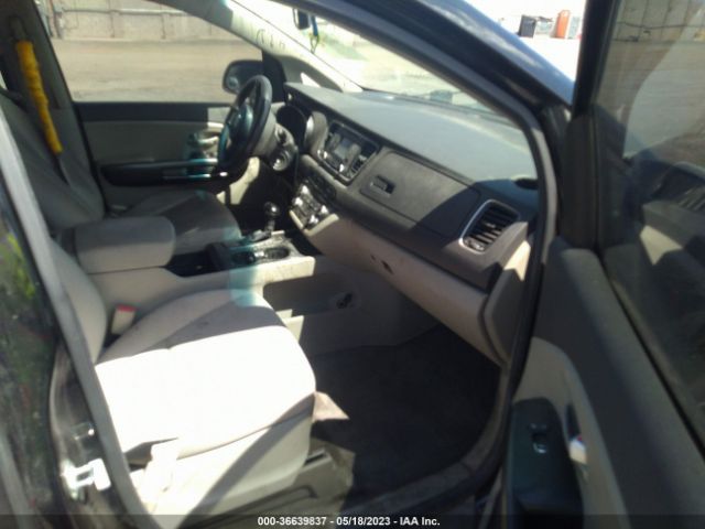 KNDMB5C17G6134170 KIA SEDONA LX