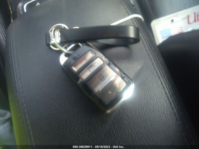 KNALN4D73E5153377 KIA Cadenza Premium