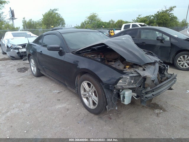 2014 1ZVBP8AM1E5332461 main image