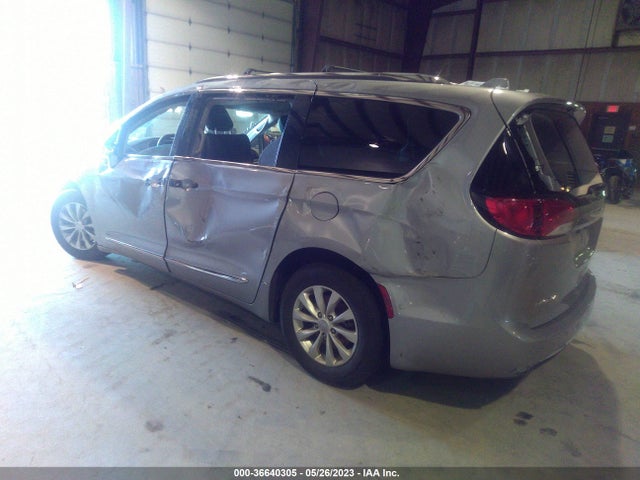 2C4RC1BG6JR143976 Chrysler Pacifica Touring L
