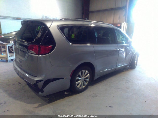 2C4RC1BG6JR143976 Chrysler Pacifica Touring L
