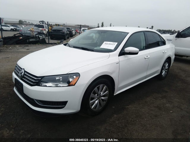 1VWAT7A38FC058097 Volkswagen Passat 1.8t Wolfsburg Ed