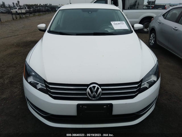 1VWAT7A38FC058097 Volkswagen Passat 1.8t Wolfsburg Ed