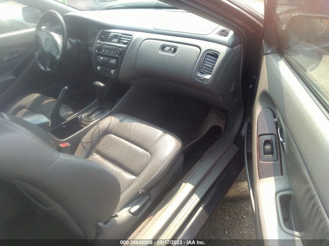 1998 HONDA ACCORD CPE EX VIN: 1HGCG3250WA014634