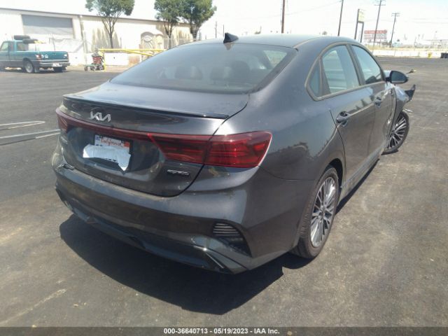 3KPF54AD4PE572114 KIA Forte Gt-line
