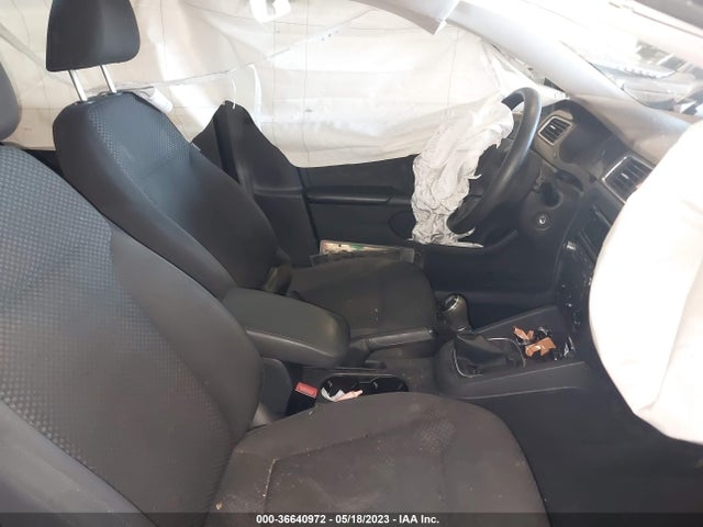 3VW1K7AJ0EM390548 Volkswagen Jetta Sedan S