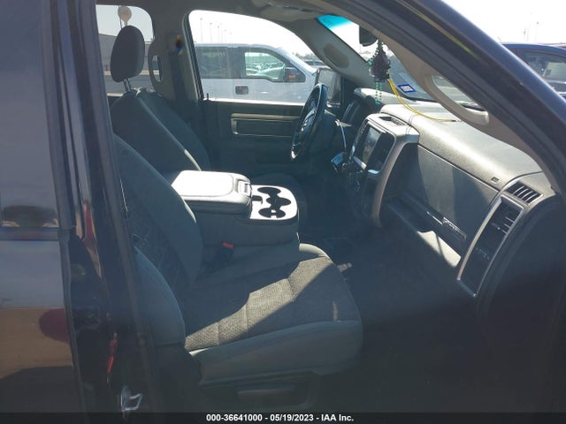 1C6RR7LT5KS550398 RAM 1500 Classic Big Horn
