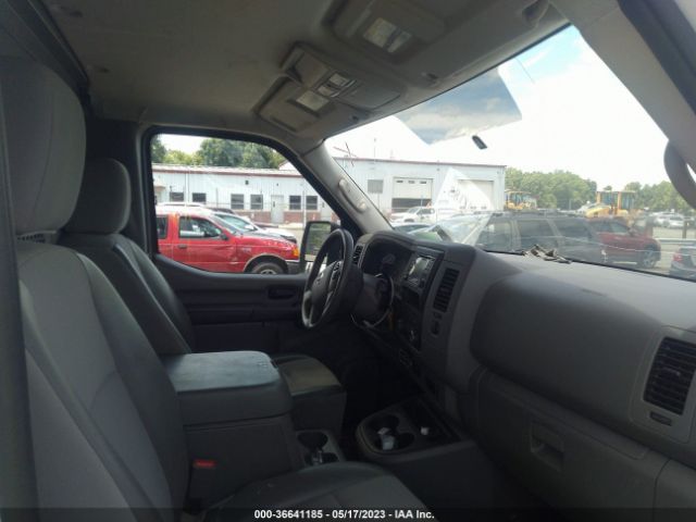 1N6BF0KY5JN818741 Nissan Nv Cargo Sv