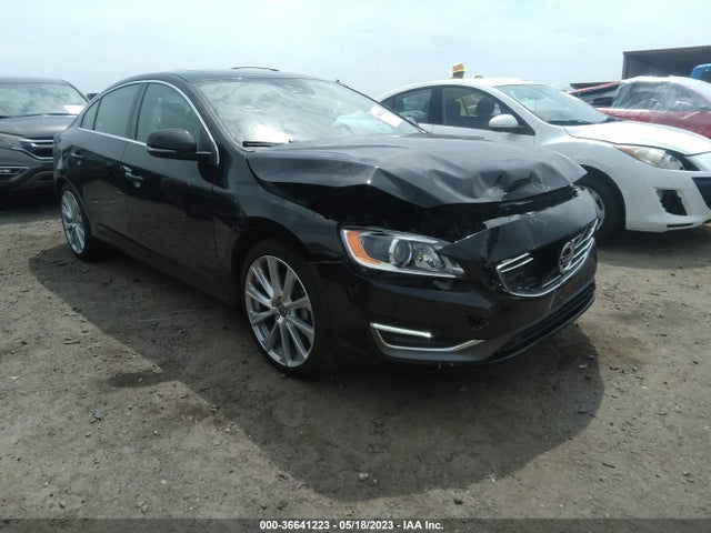 2017 Volvo S60, VIN: LYV402TM2HB151044