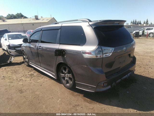 Toyota SIENNA SE 2015 5TDXK3DCXFS618897 Image 3