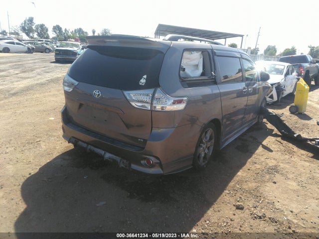 Toyota SIENNA SE 2015 5TDXK3DCXFS618897 Image 4