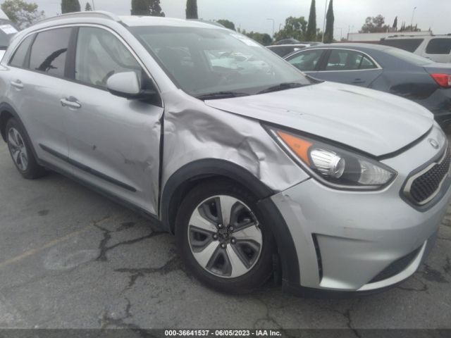 KNDCB3LC0J5158034 KIA NIRO LX