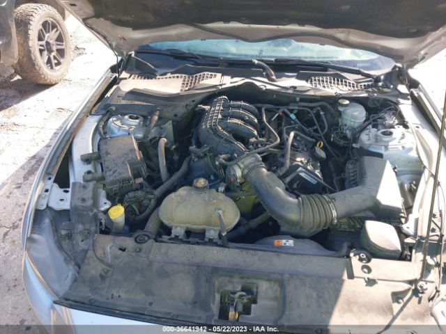 1FA6P8AM1H5256755 Ford Mustang V6