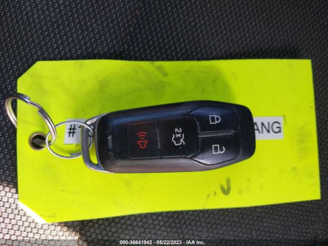 1FA6P8AM1H5256755 Ford Mustang V6
