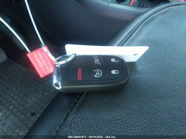 3C4NJDDBXJT230753 Jeep Compass Trailhawk